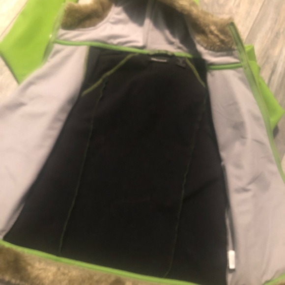 Marmot Fur Trimmed Soft Shell Jacket Women’s M - Picture 7 of 7